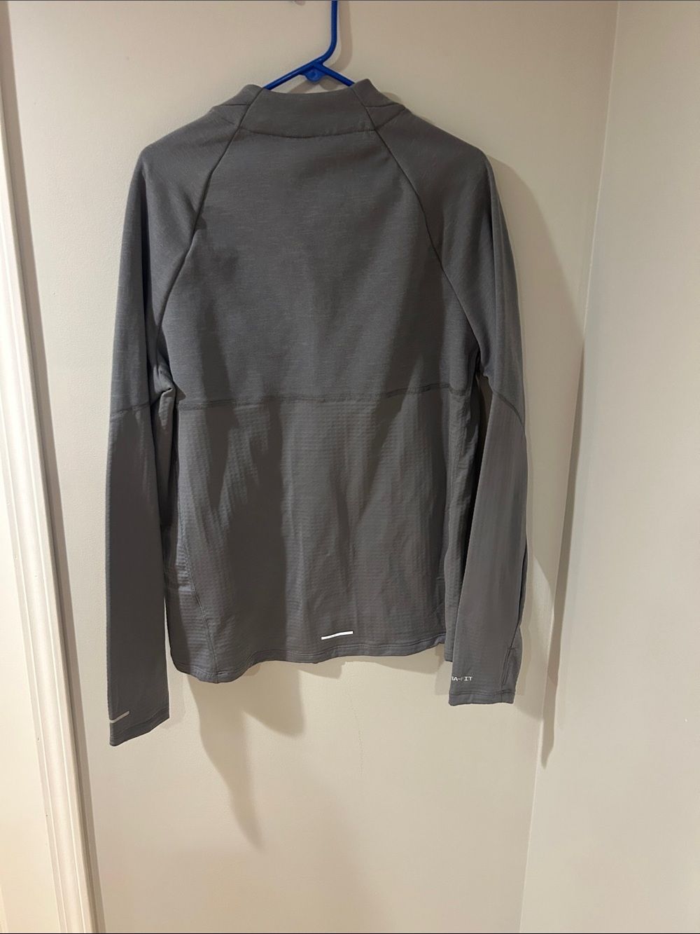 Nike Men’s XL Gray Dri-FIT Running 1/4 Zip Pullover Long Sleeve Top NWT - Picture 2 of 5